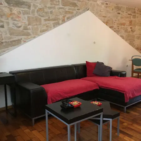 Apartment Apartman Lipa